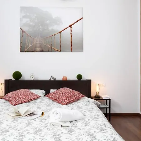 Apartment Hidden Nest Cozy